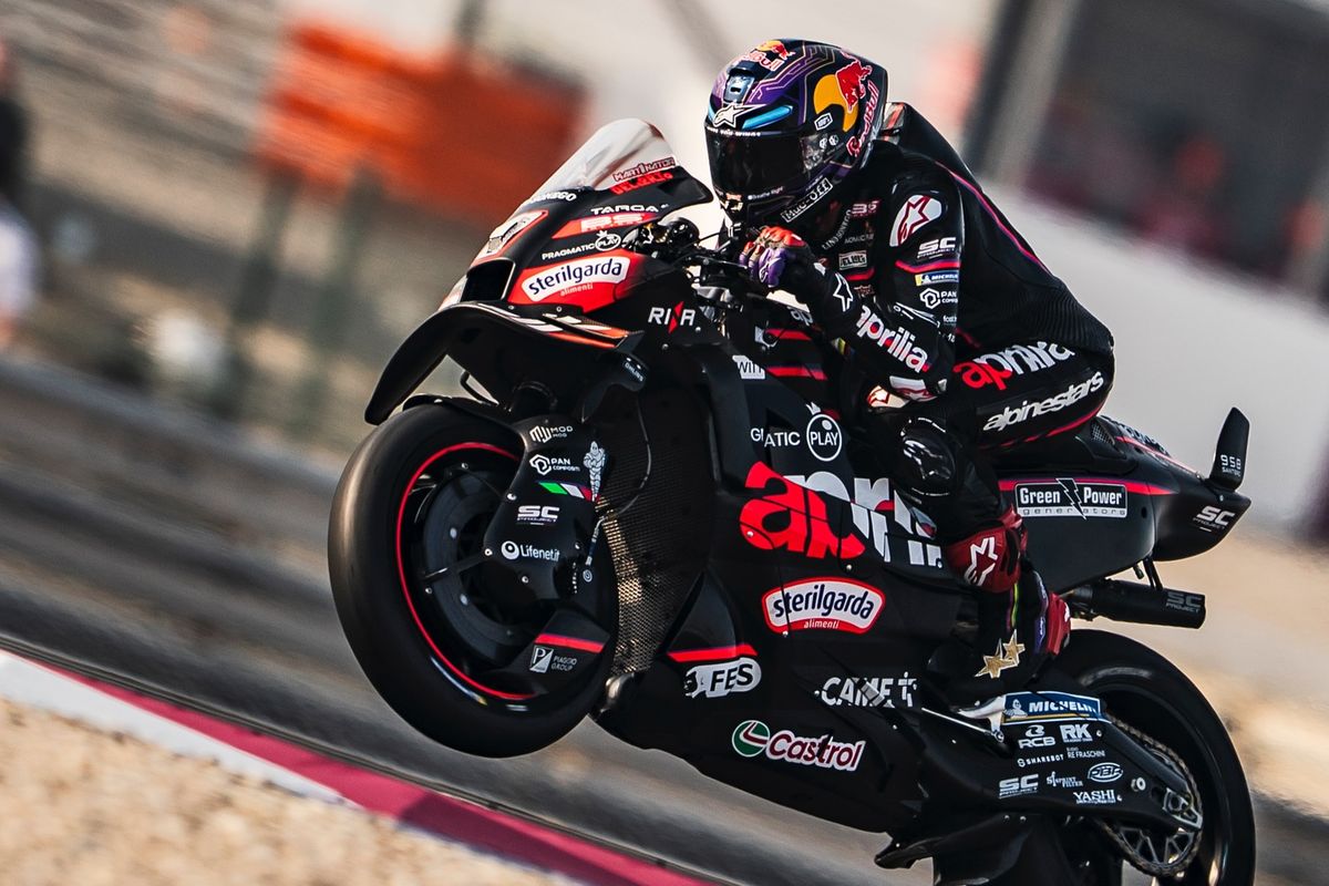 Kemenangan Bezzecchi di MotoGP Inggris 2025 Jadi Sinyal Tegas Aprilia untuk Jorge Martin