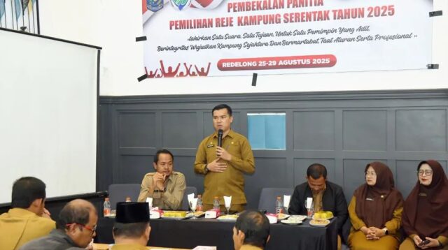 Asisten 1 Setdakab membuka kegiatan pembekalan kepada Panitia P2R 