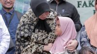 Illiza Serahkan Bantuan 3 Rumah untuk Warga Alue Naga dan Deah Raya Illiza Serahkan Bantuan 3 Rumah untuk Warga Alue Naga dan Deah Raya