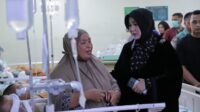 Illiza Besuk Korban Letupan KMP Aceh Hebat 2 di RSUZA Illiza Besuk Korban Letupan KMP Aceh Hebat 2 di RSUZA