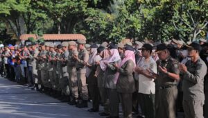 Pemko Tertibkan Bangunan Liar di Jalan Lingkar Kampus UIN Ar-Raniry