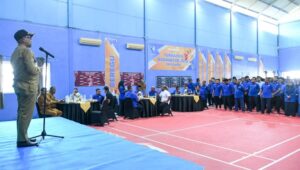 Sekdako Jalaluddin Buka Turnamen Badminton Antar-SKPD Piala Wali Kota